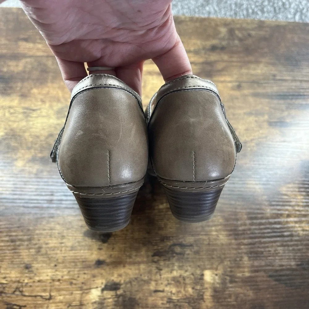 Cobb Hill Taupe Brown Leather Women's Mary Janes Low Heel Pumps Shoes Size 6.5 - Picture 7 of 9